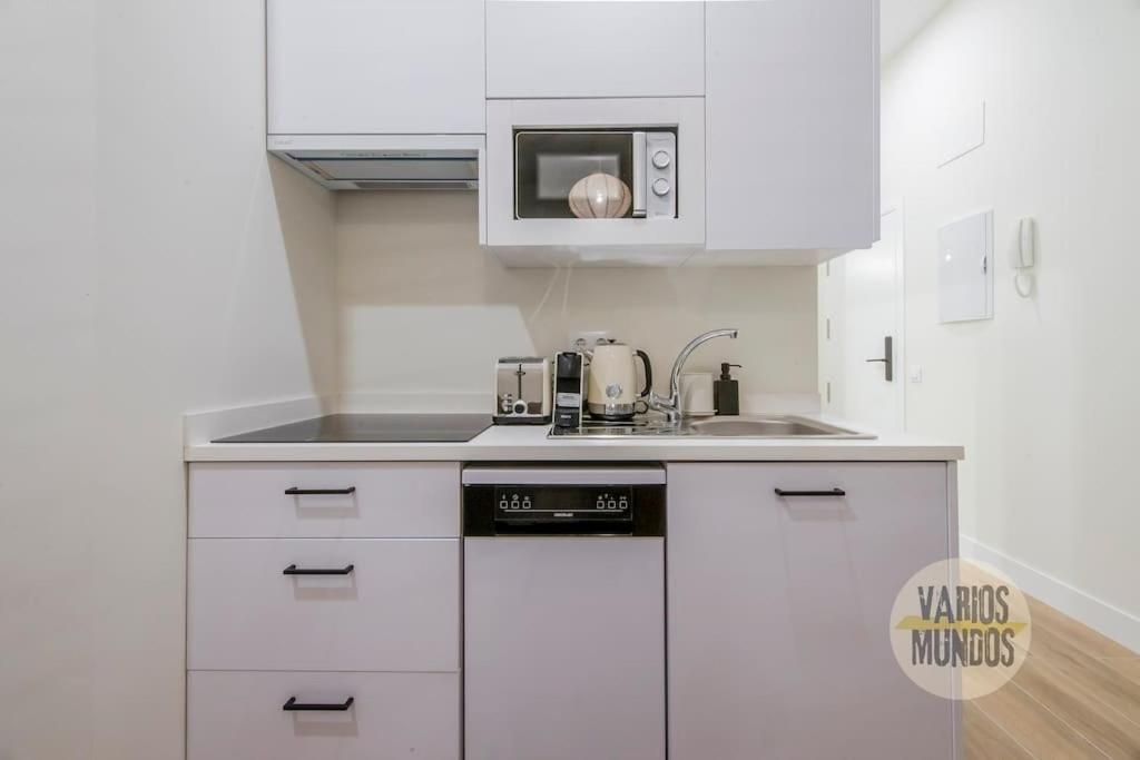Cozy Y Centrico Apt Para 6Pax En Plaza Del Carmen E2 Madrid Dış mekan fotoğraf